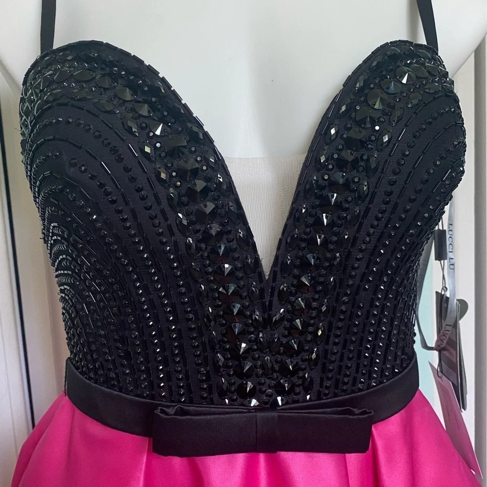 Hot Pink Black Plunge Neck Cocktail Dress Size 4 Fuchsia Homecoming Hoco 50’s - Picture 4 of 7